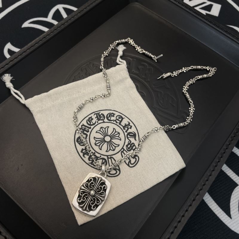 Ch*0me He**ts necklaces